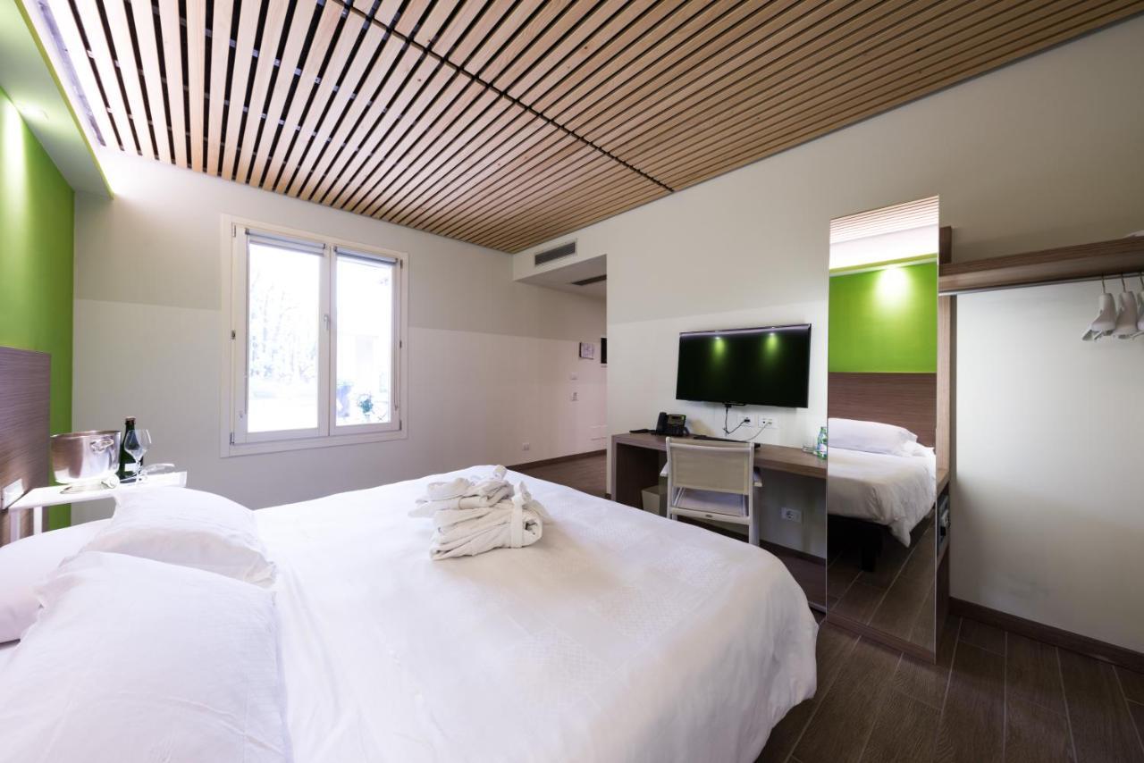 Hotel Marelet Treviglio Exterior photo